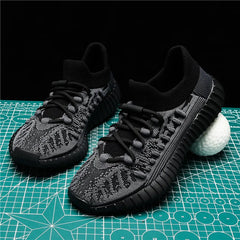 Women's and men's shoes 2025 summer hot-selling, new sneakers sports retro, casual versatile for practicality