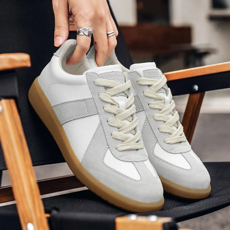 Shoes Men's 2025 Autumn New Lightweight Non-slip Fashion Trend All-match Casual Soft Bottom Shock Absorption Running Sports