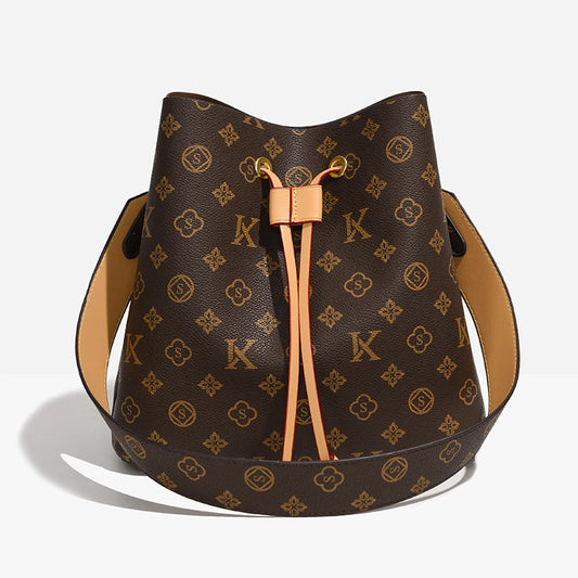 Trendy Fashionable Crossbody Bag For Women, Vintage Messenger Purse With Logo, Minimalist Chic For Daily Use