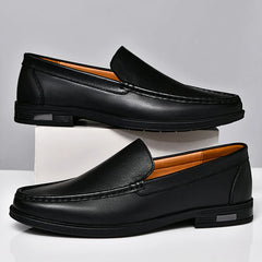 Men's comfortable walking shoes made of genuine leather, one foot loafers, new trendy designer, Mo hot selling driving shoes